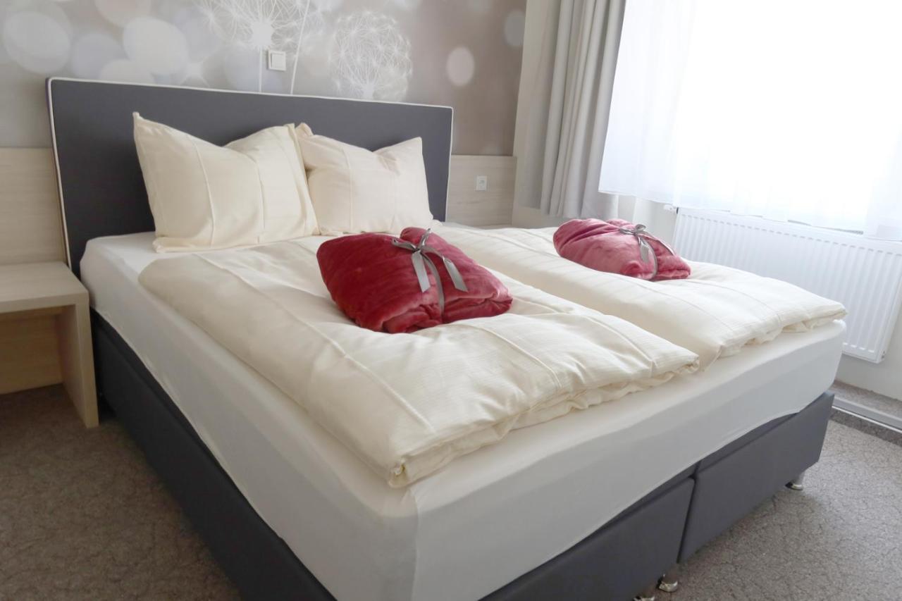 Hotel Waldoza Waldmohr Ngoại thất bức ảnh